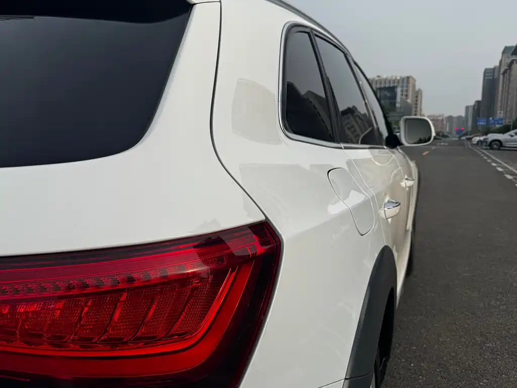 Audi Q5 2018 — фото 18