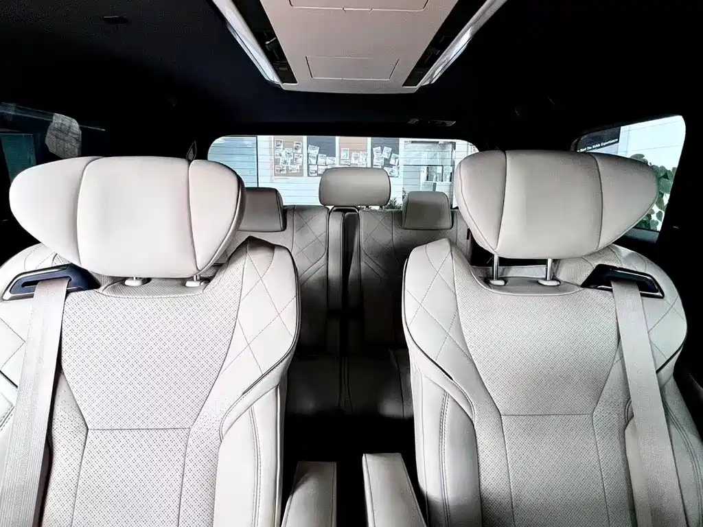 Toyota Alphard — фото 13