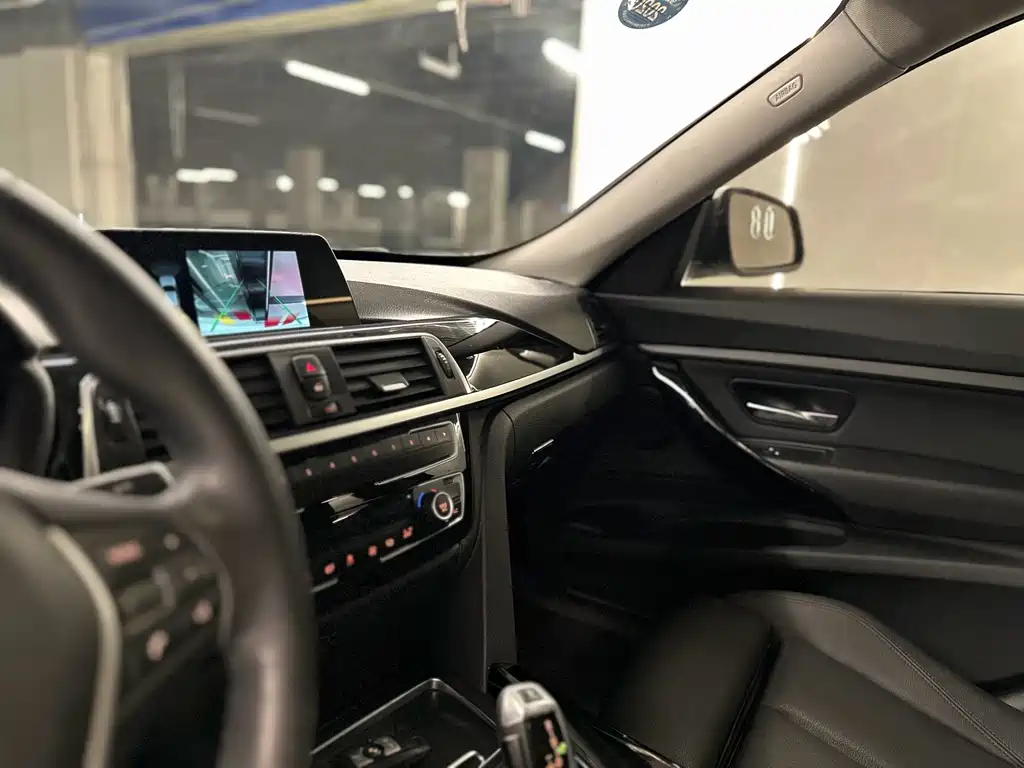 BMW 3 Series GT 2018 — фото 28