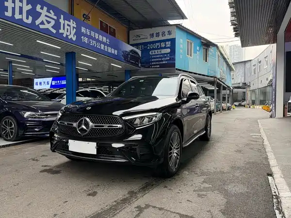 Mercedes-Benz GLC 2025