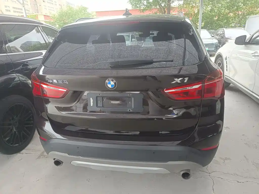 BMW X1 2017 — фото 13