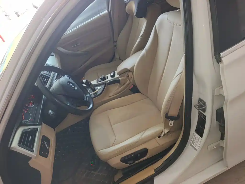 BMW 3 Series 2014 — фото 15