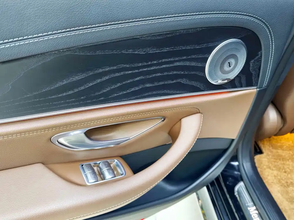 Mercedes-Benz E-Class 2018 — фото 15