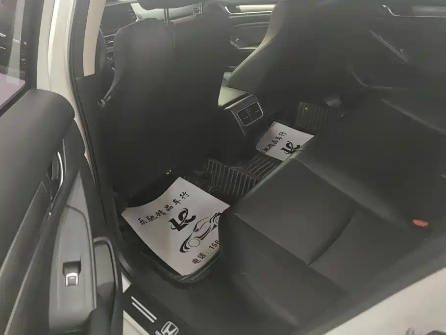 Honda Accord 2020 — фото 11