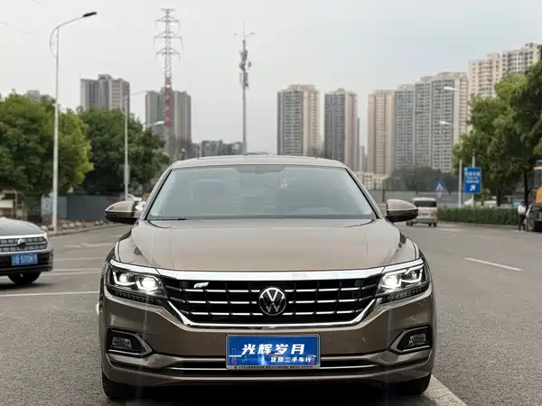Volkswagen Passat 2021