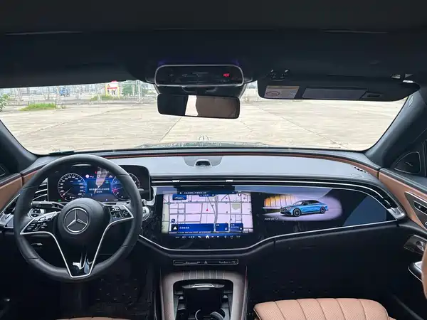 Mercedes-Benz E-Class 2024