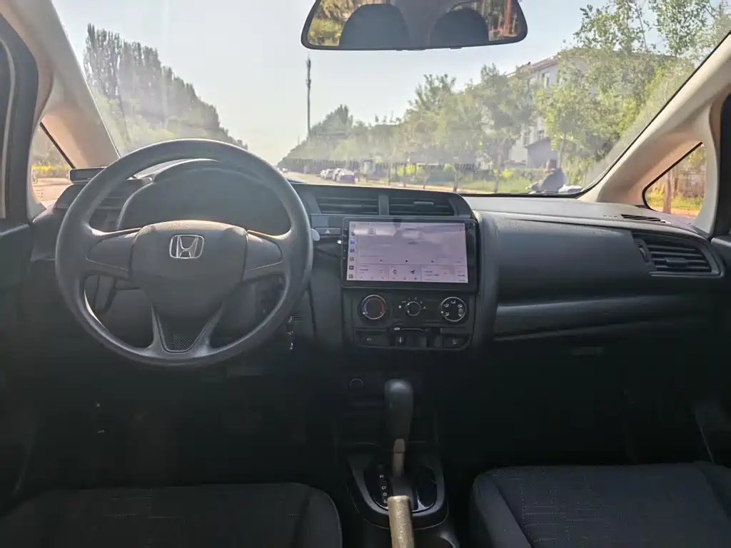 Honda Fit 2018 — фото 6