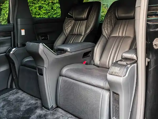 Lexus LM 2022