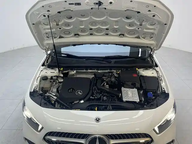 Mercedes-Benz A-Class 2023 — фото 15