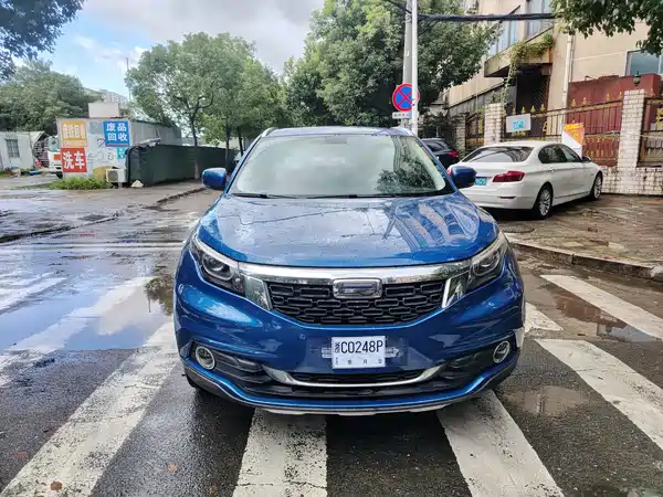 Qoros 5 2018