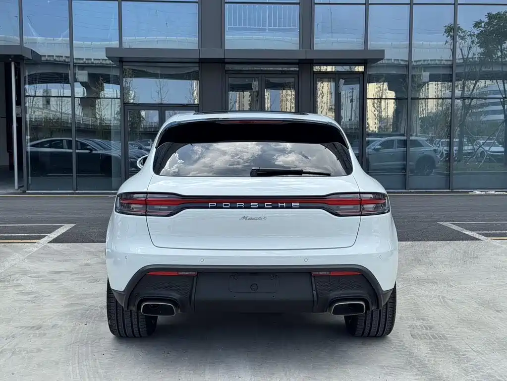 Porsche Macan 2023 — фото 5