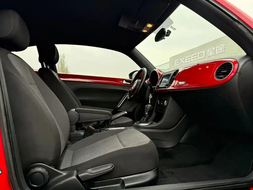 Volkswagen Beetle 2016