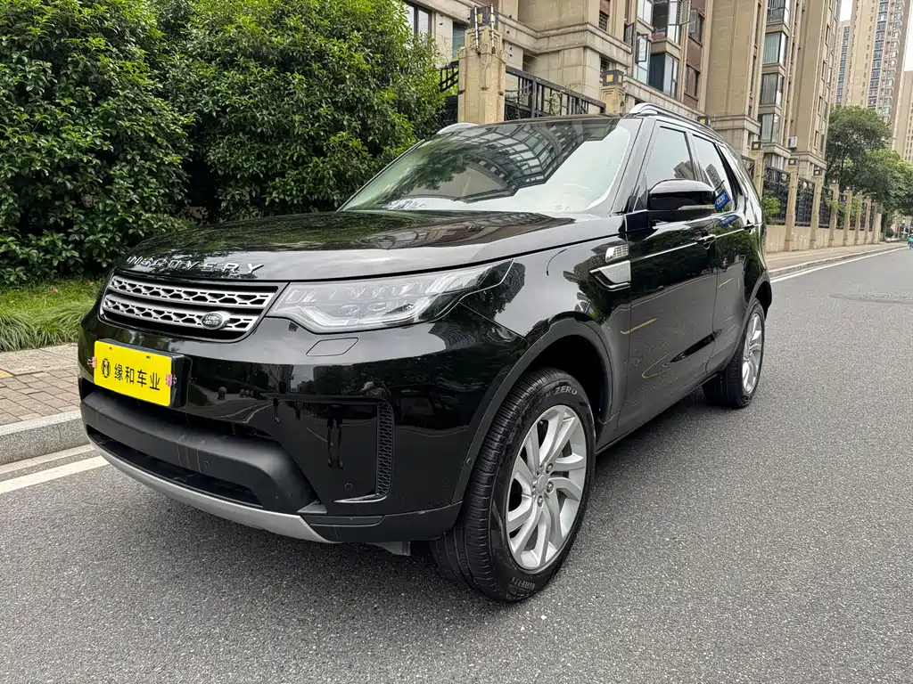 Land Rover Discovery 2021 — фото 1