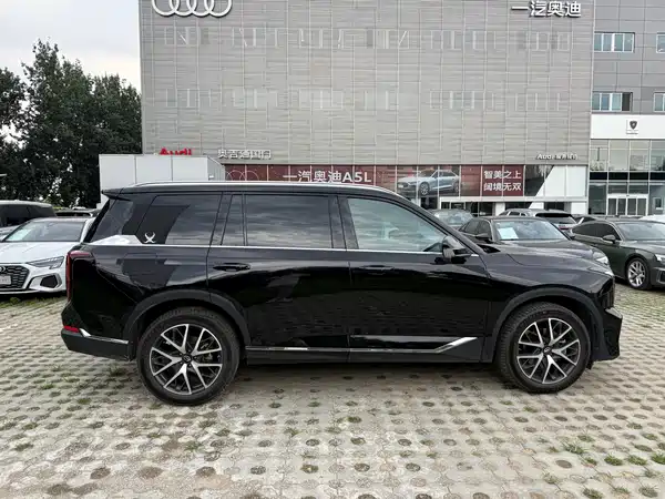 GAC Trumpchi GS8 2024