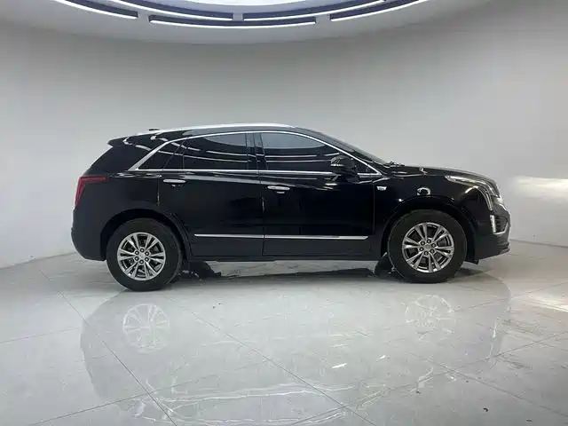 Cadillac XT5 2020 — фото 8