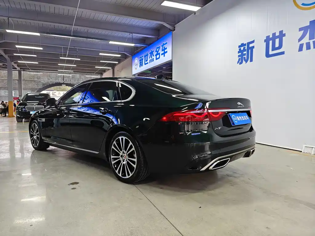 Jaguar XFL 2025 — фото 13