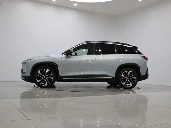 NIO ES6 2021