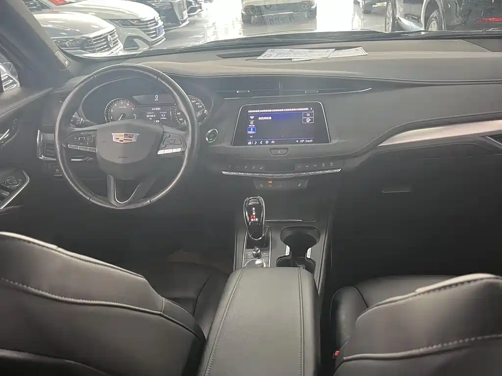 Cadillac XT4 2021 — фото 19