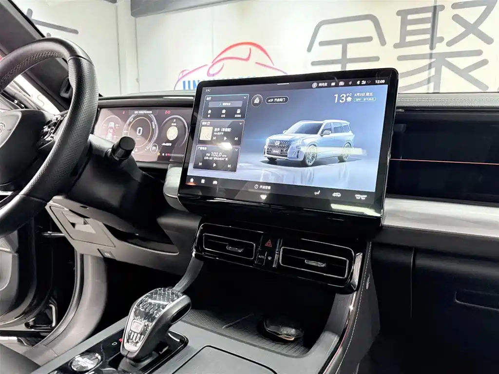 GAC Motor Trumpchi GS8 2023 — фото 18