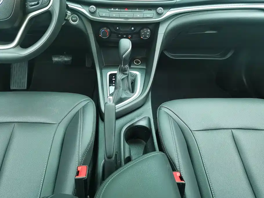 Buick Excelle GT 2022 — фото 16