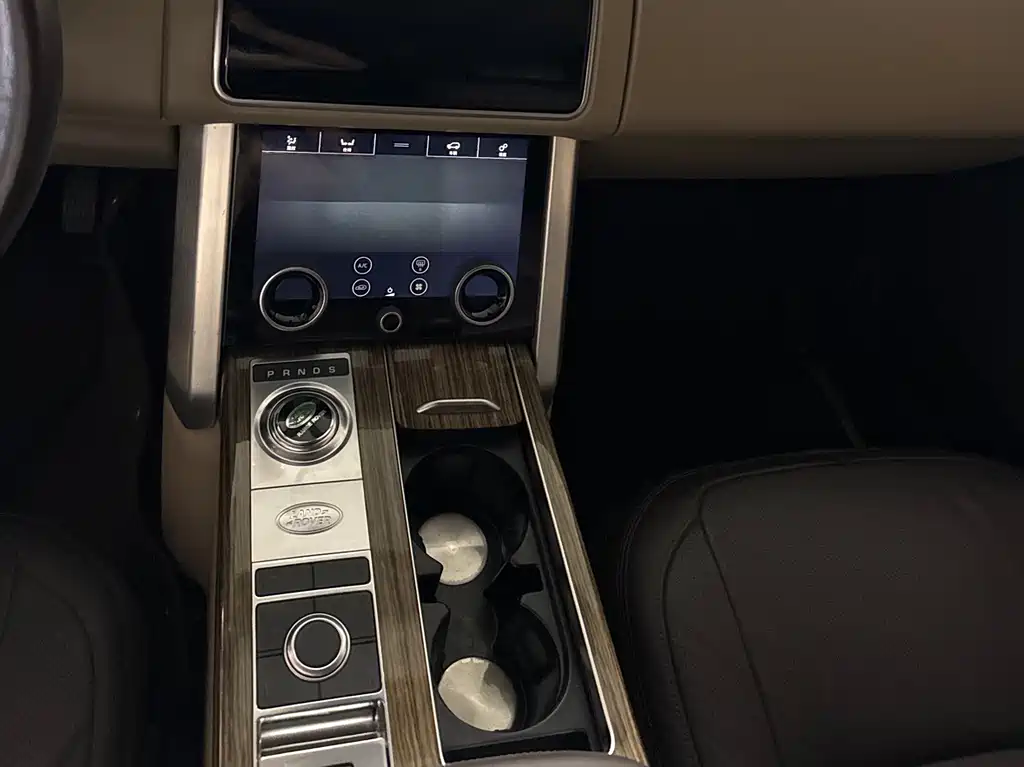 Land Rover Range Rover 2019 — фото 14