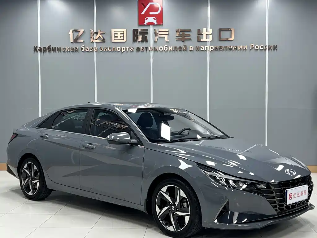 Hyundai Elantra 2022 — фото 3