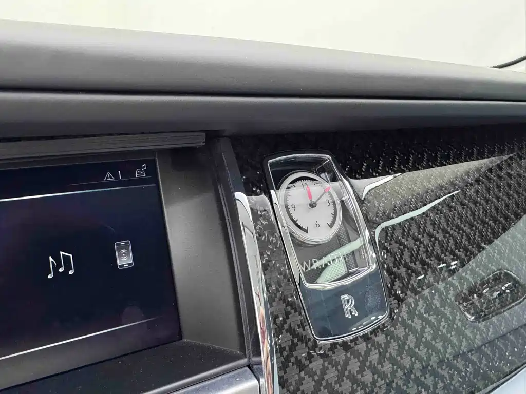 Rolls-Royce Wraith 2015 — фото 20
