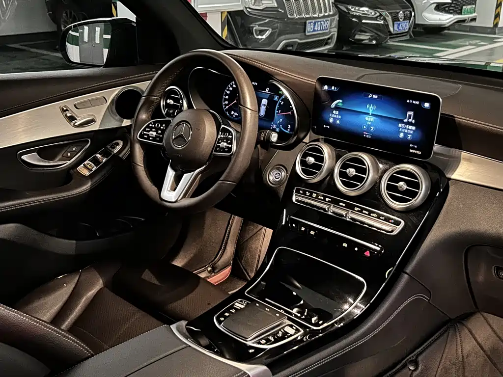 Mercedes-Benz GLC 2020 — фото 13