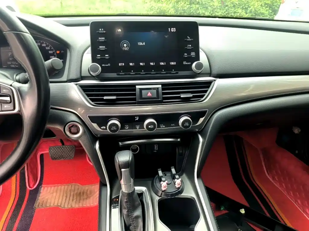 Honda Accord 2020 — фото 13