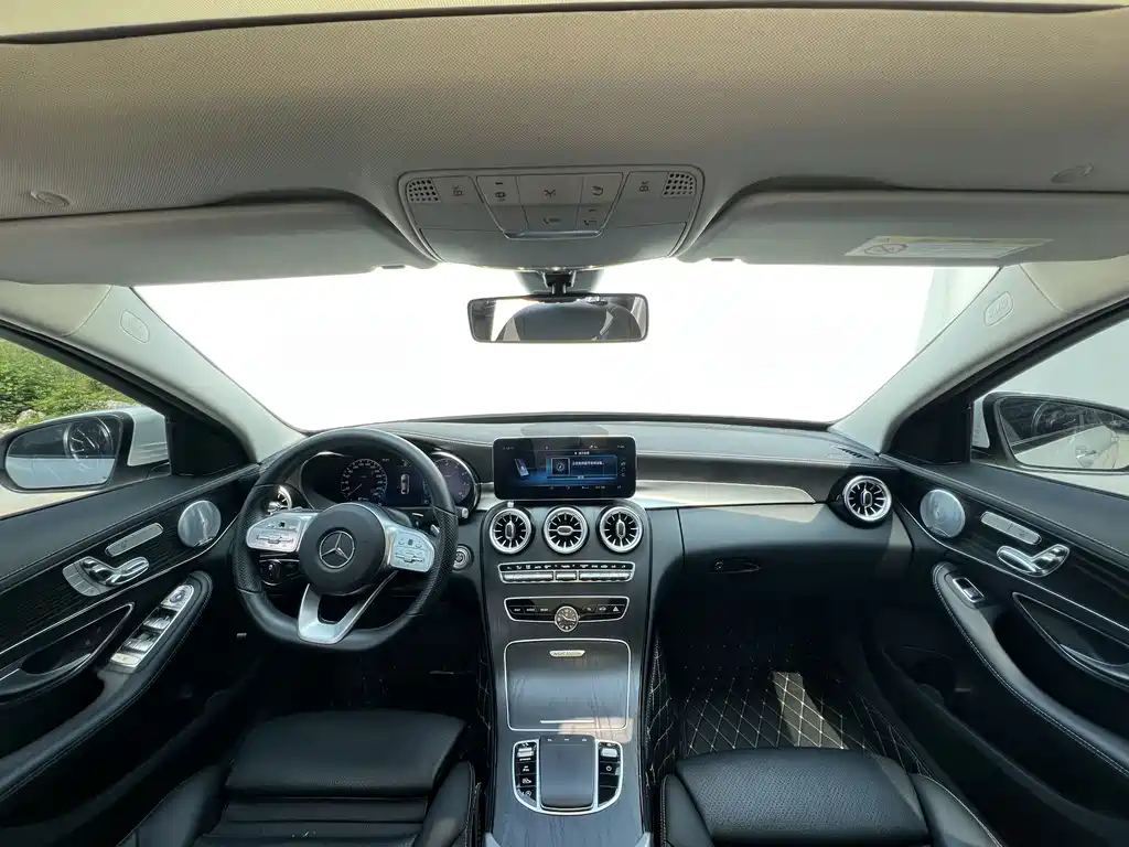 Mercedes-Benz C-Class 2022 — фото 10