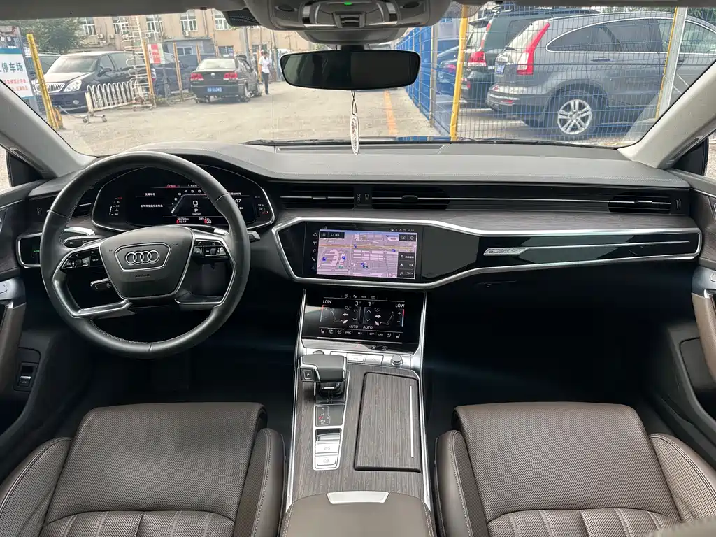 Audi A7L 2022 — фото 15