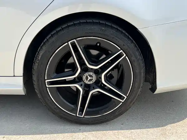 Mercedes-Benz C-Class 2022