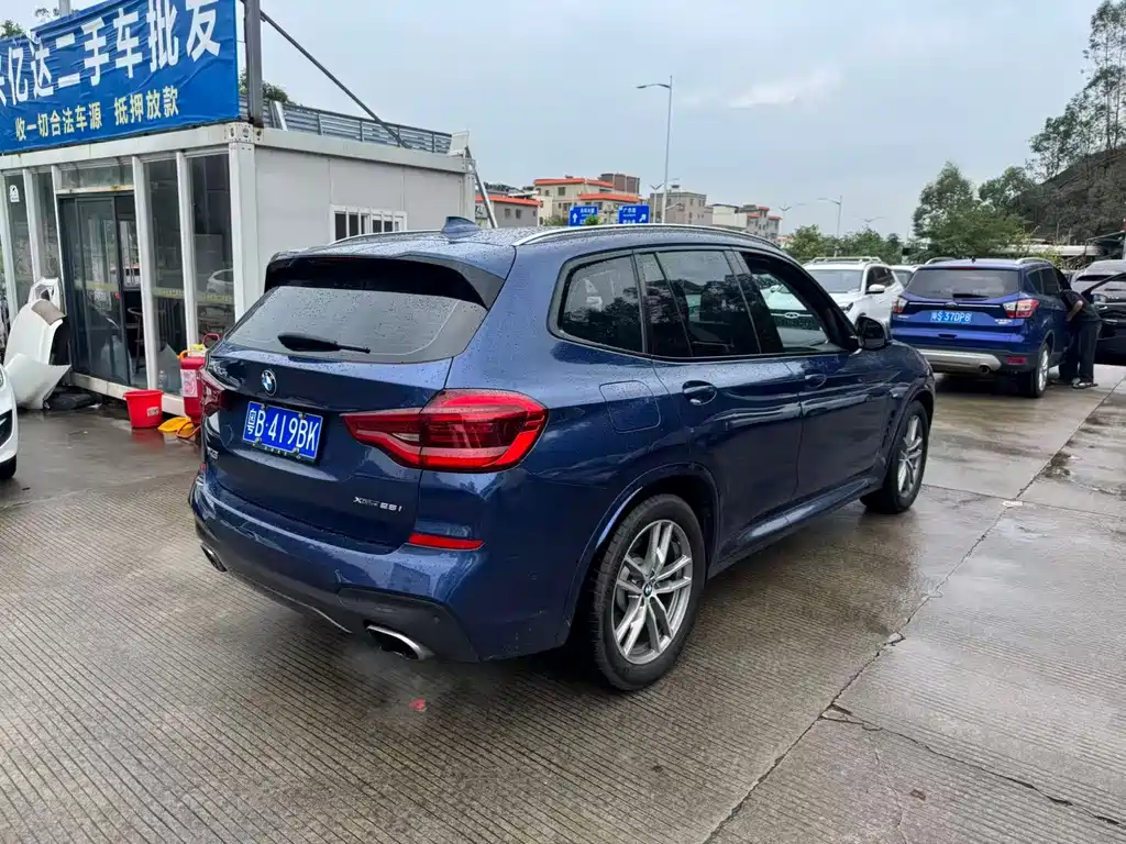 BMW X3 2018 — фото 9