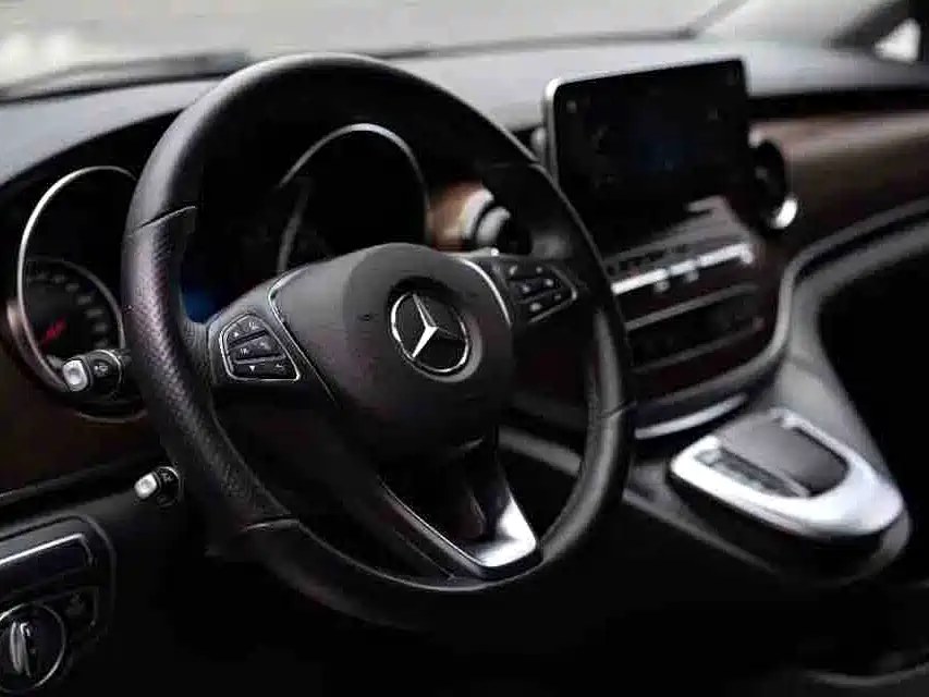 Mercedes-Benz V-Class 2021 — фото 3