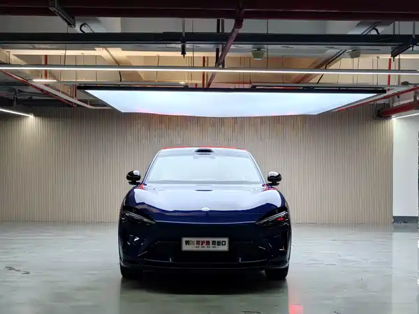 Xiaomi YU7 2025