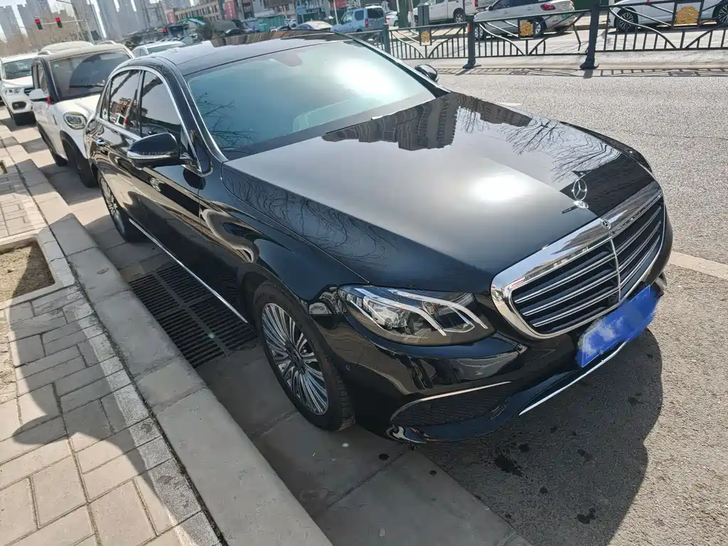 Mercedes-Benz E-Class 2020 — фото 3
