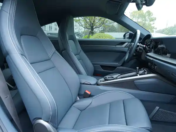 Porsche 911 2023
