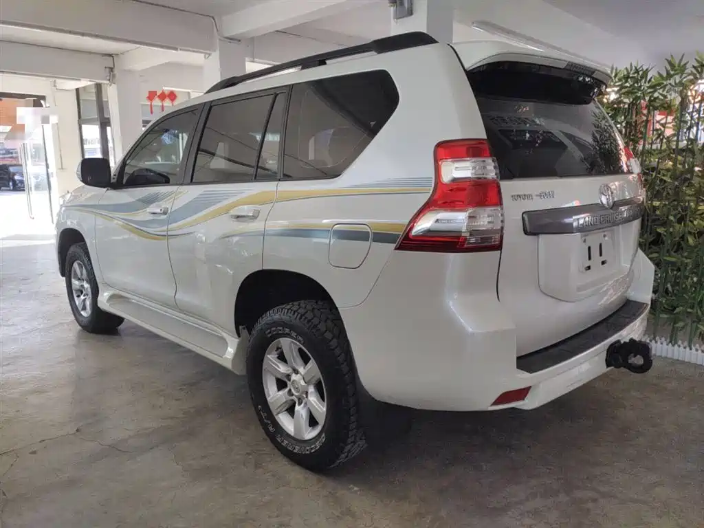 Toyota Prado 2016 — фото 5