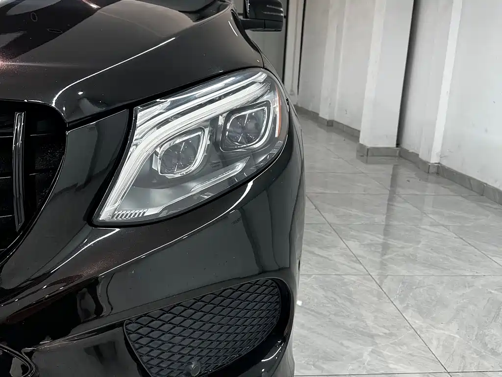 Mercedes-Benz GLE 2017 — фото 14