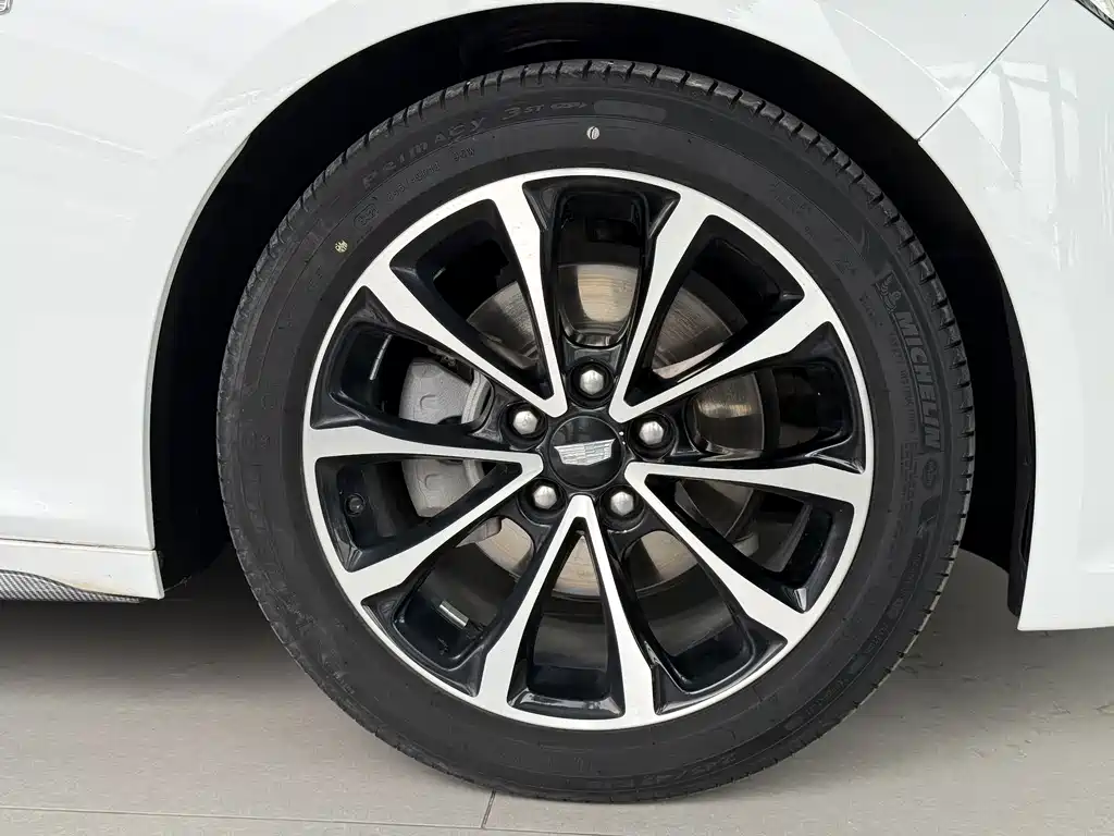 Cadillac CT5 2021 — фото 16
