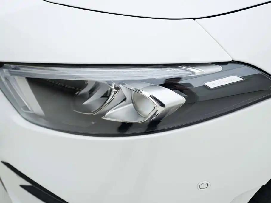 Mercedes-Benz A-Class 2020 — фото 14