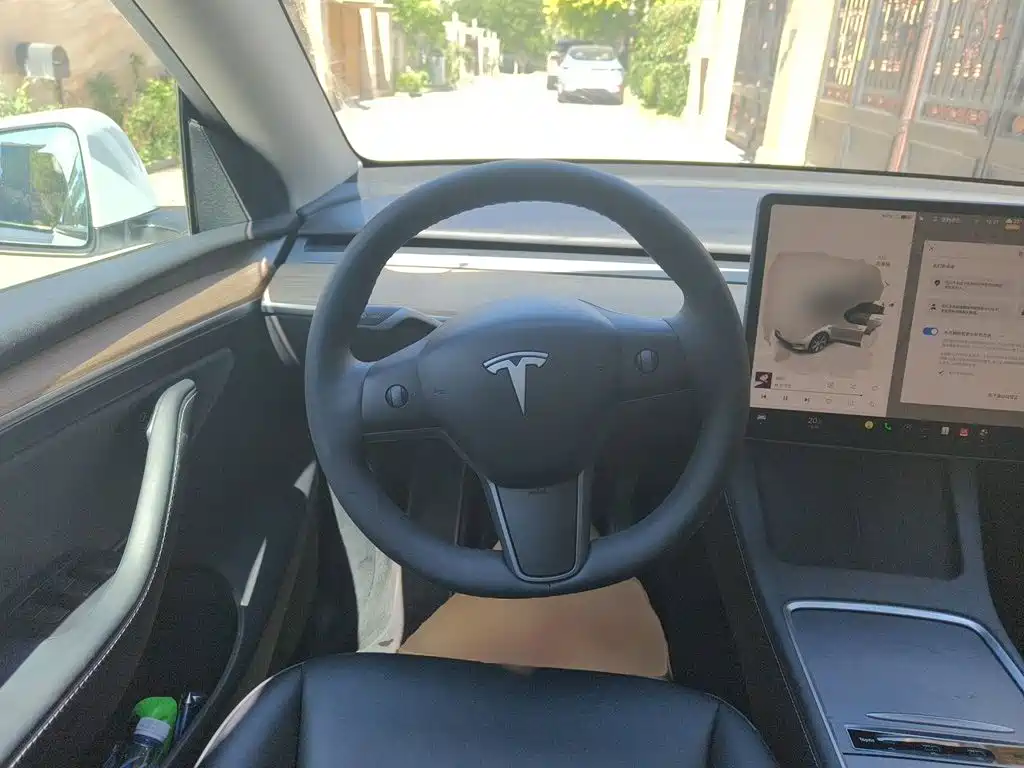 Tesla Model Y 2022 — фото 7