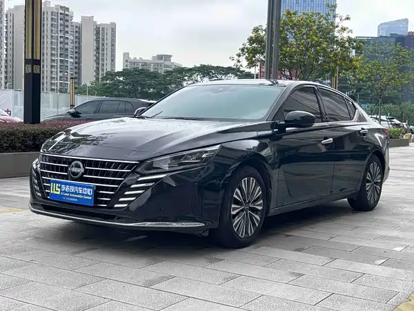 Nissan Teana 2023