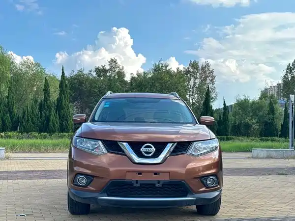 Nissan X-Trail 2015