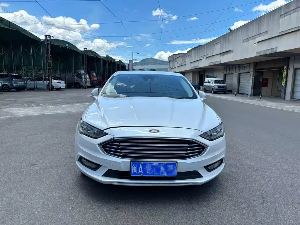 Ford Mondeo 2018 — фото 2