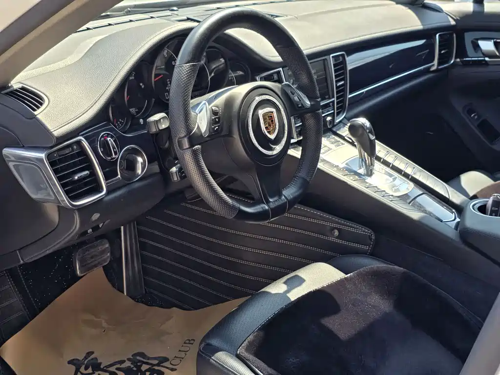 Porsche Panamera 2016 — фото 10