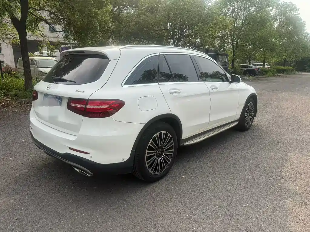 Mercedes-Benz GLC 2018 — фото 9