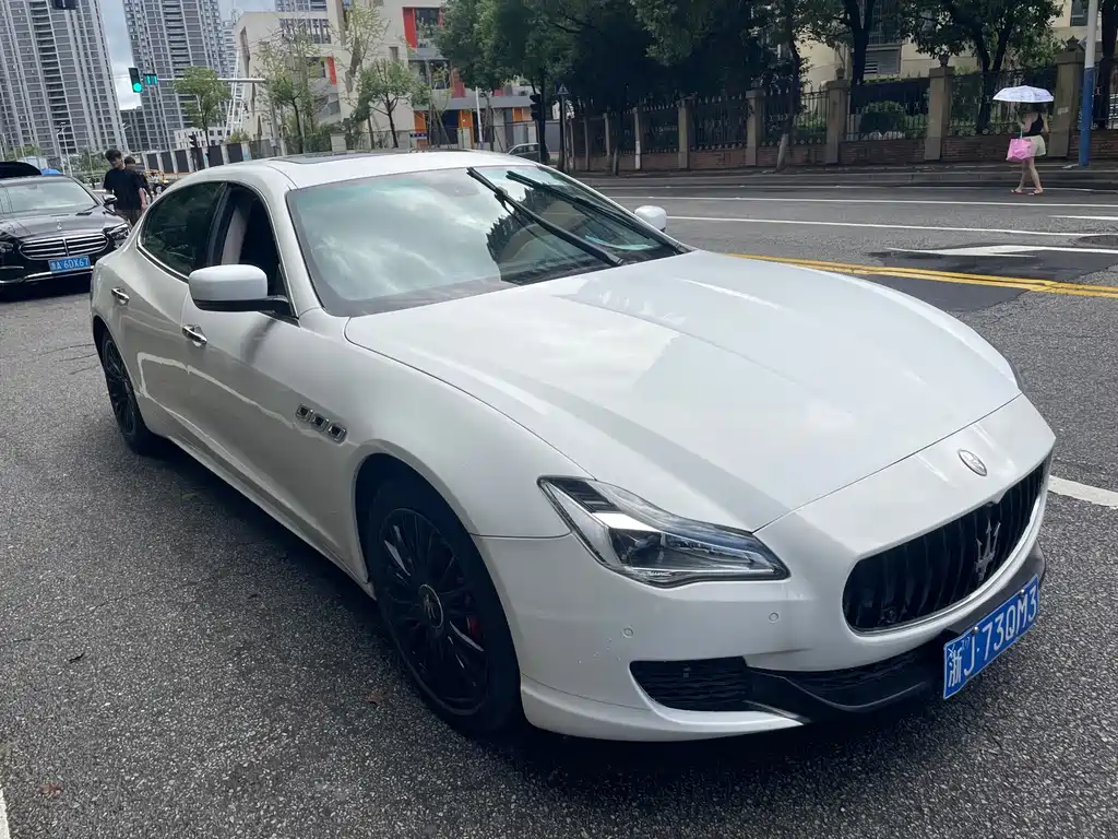 Maserati Quattroporte 2015 — фото 3