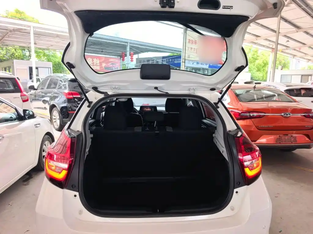 Toyota Vios FS 2021 — фото 19
