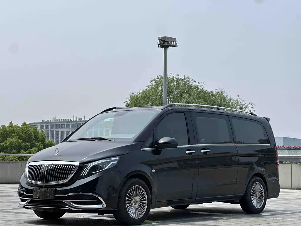 Mercedes-Benz Vito 2023 — фото 1
